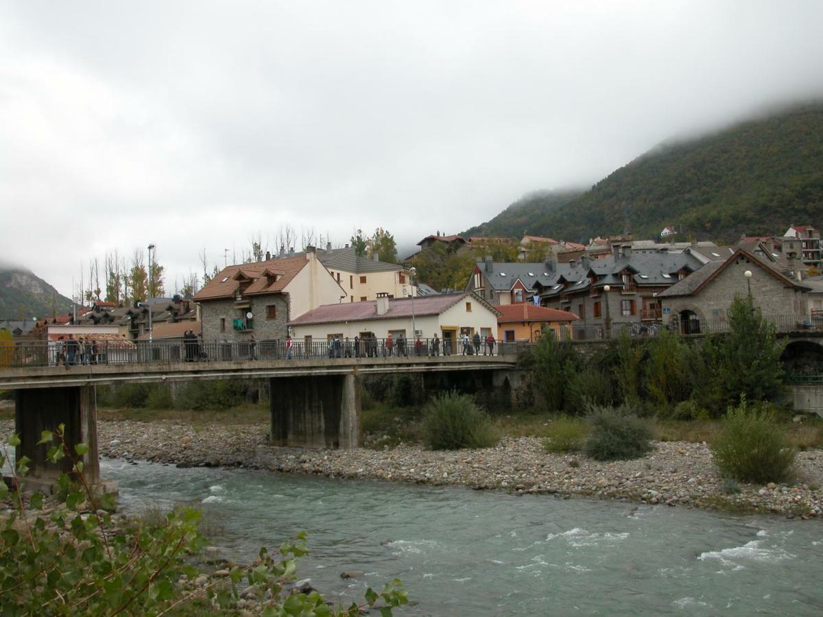 Tena Biescas Tourist Home Екстер'єр фото